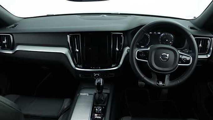 Volvo V60 D4 R-Design Manual (Winter Pack, Cruise Control, Tinted Windows)