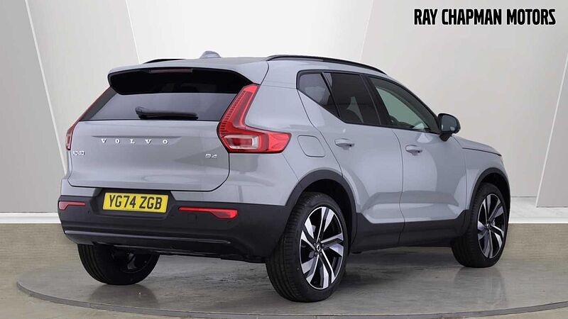 Volvo XC40 B4 (P) Ultra Dark Auto (Sunroof, 360 Camera, BLIS)