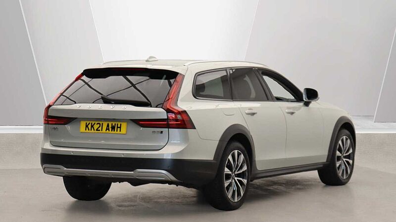 Volvo V90 Cross Country B5 AWD (Lounge Pack, Sunroof, Harman Kardon, 360 Camera)