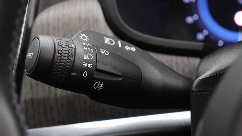Volvo V90 Cross Country B5 AWD (Lounge Pack, Sunroof, Harman Kardon, 360 Camera)