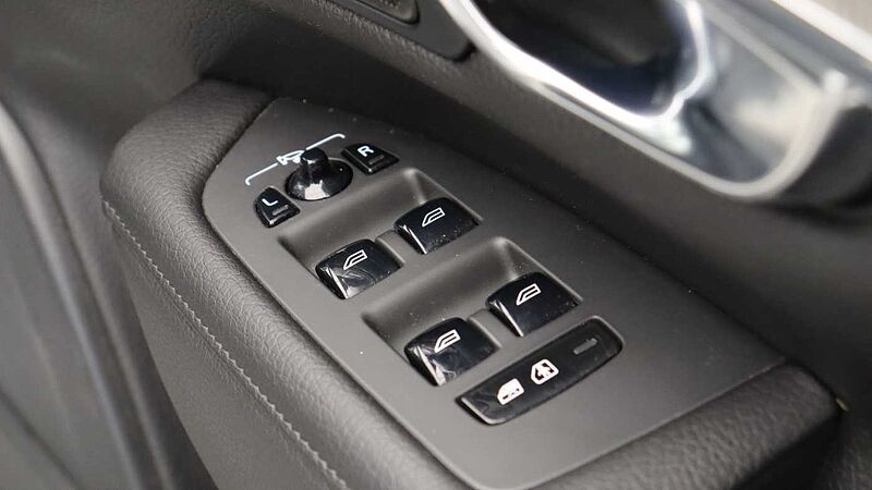 Volvo V90 Cross Country B5 AWD (Lounge Pack, Sunroof, Harman Kardon, 360 Camera)