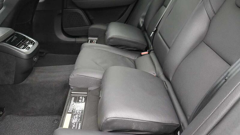 Volvo V90 Cross Country B5 AWD (Lounge Pack, Sunroof, Harman Kardon, 360 Camera)