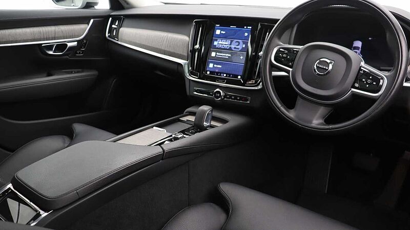 Volvo V90 Cross Country B5 AWD (Lounge Pack, Sunroof, Harman Kardon, 360 Camera)