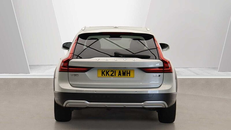 Volvo V90 Cross Country B5 AWD (Lounge Pack, Sunroof, Harman Kardon, 360 Camera)