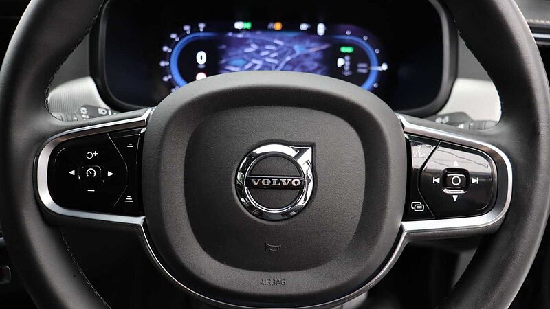 Volvo S90 T8 AWD PHEV R-Design (Rear Camera, Pilot Assist, BLIS)