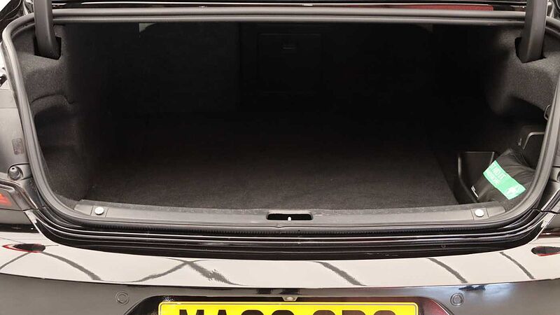Volvo S90 T8 AWD PHEV R-Design (Rear Camera, Pilot Assist, BLIS)
