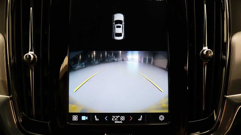 Volvo S90 T8 AWD PHEV R-Design (Rear Camera, Pilot Assist, BLIS)