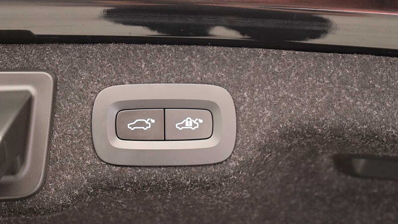 Volvo S90 T8 AWD PHEV R-Design (Rear Camera, Pilot Assist, BLIS)