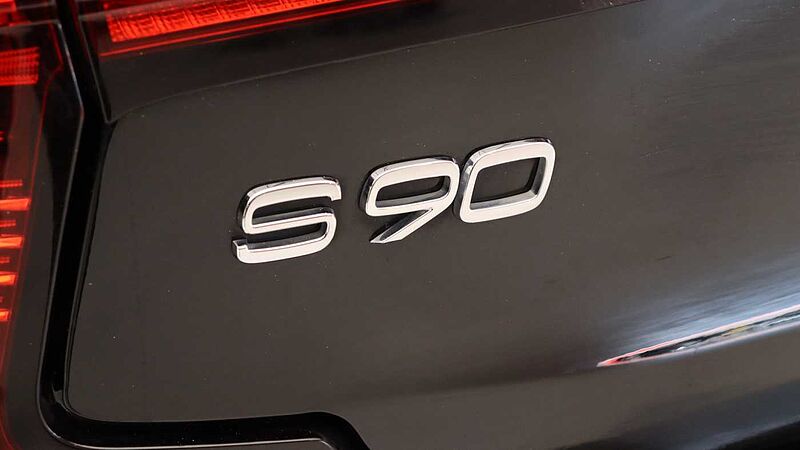 Volvo S90 T8 AWD PHEV R-Design (Rear Camera, Pilot Assist, BLIS)