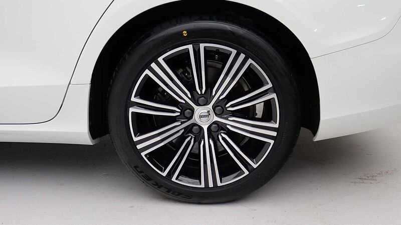 Volvo S60 B5 (P) Inscription (Park Camera, Drive-Modes, Heated Seats)