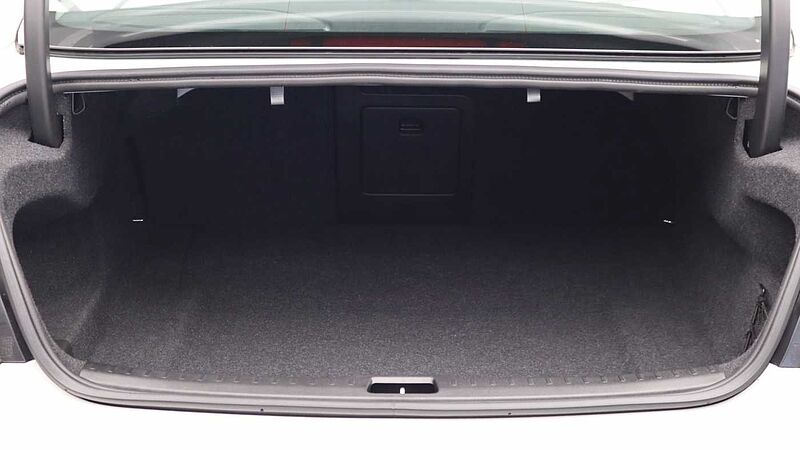 Volvo S60 B5 (P) Inscription (Park Camera, Drive-Modes, Heated Seats)