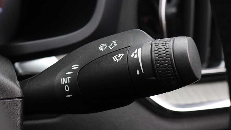 Volvo S60 B5 (P) Inscription (Park Camera, Drive-Modes, Heated Seats)