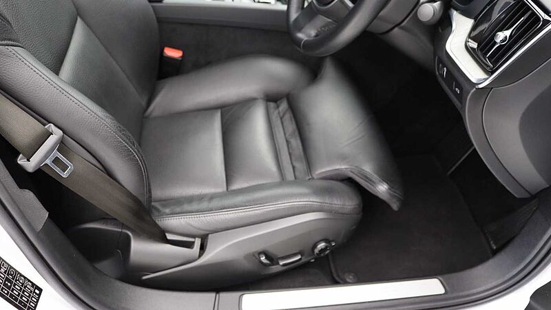 Volvo S60 B5 (P) Inscription (Park Camera, Drive-Modes, Heated Seats)