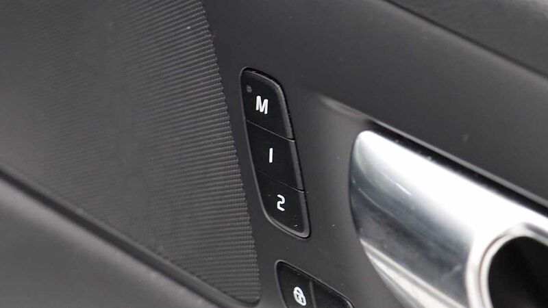 Volvo S60 B5 (P) Inscription (Park Camera, Drive-Modes, Heated Seats)