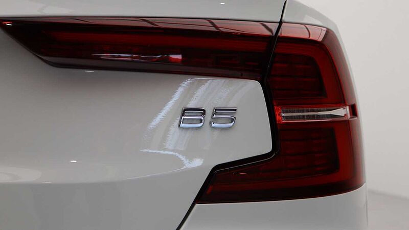 Volvo S60 B5 (P) Inscription (Park Camera, Drive-Modes, Heated Seats)