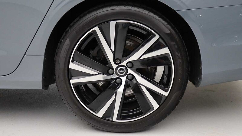 Volvo S90 T8 AWD PHEV R-Design (Climate Pack, Adaptive Cruise, Park Camera)
