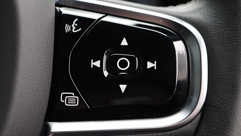Volvo S90 T8 AWD PHEV R-Design (Climate Pack, Adaptive Cruise, Park Camera)