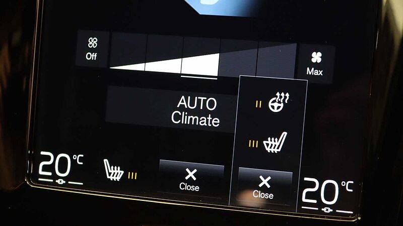 Volvo S90 T8 AWD PHEV R-Design (Climate Pack, Adaptive Cruise, Park Camera)