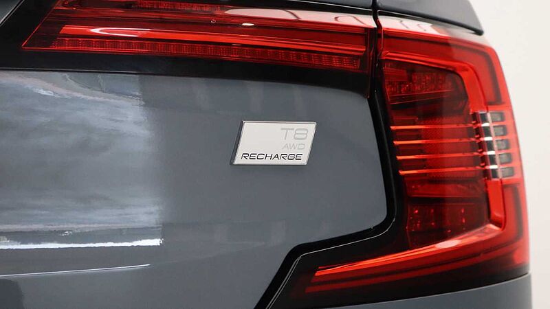 Volvo S90 T8 AWD PHEV R-Design (Climate Pack, Adaptive Cruise, Park Camera)