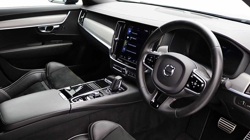 Volvo S90 T8 AWD PHEV R-Design (Climate Pack, Adaptive Cruise, Park Camera)