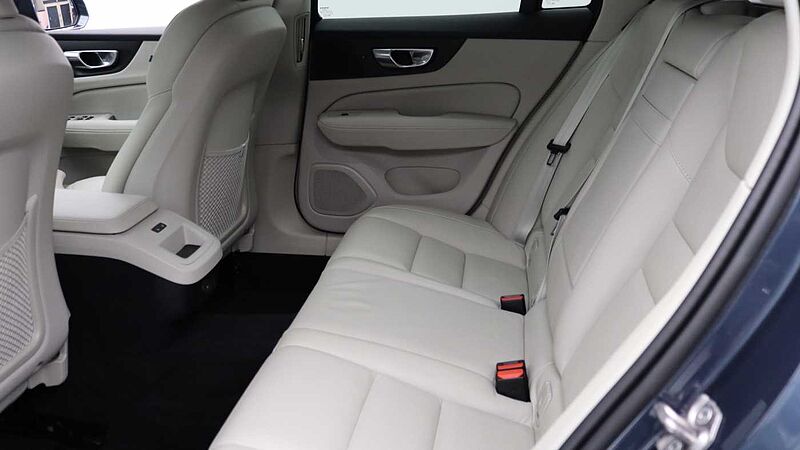 Volvo V60 Cross Country B5 (P) AWD (Park Camera, Blond Leather, Low Mileage, Lovely Car)