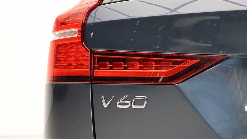 Volvo V60 Cross Country B5 (P) AWD (Park Camera, Blond Leather, Low Mileage, Lovely Car)