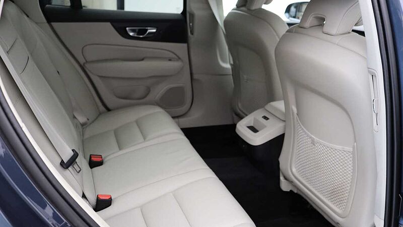 Volvo V60 Cross Country B5 (P) AWD (Park Camera, Blond Leather, Low Mileage, Lovely Car)