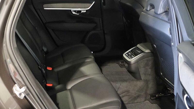 Volvo V90 Cross Country B5 (P) AWD (Lounge & Climate Pack, Sunroof, 360 Camera, Pilot Assist, BLIS)