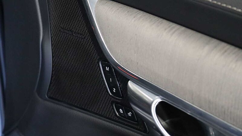 Volvo V90 Cross Country B5 (P) AWD (Lounge & Climate Pack, Sunroof, 360 Camera, Pilot Assist, BLIS)