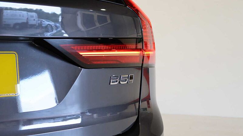Volvo V90 Cross Country B5 (P) AWD (Lounge & Climate Pack, Sunroof, 360 Camera, Pilot Assist, BLIS)