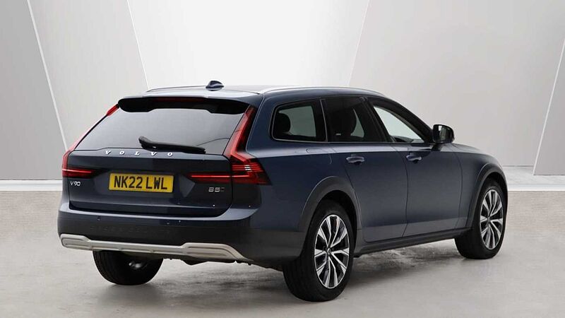Volvo V90 Cross Country B5 (D) AWD Plus (Blond Leather, Harman/Kardon Sound, 360 Camera)