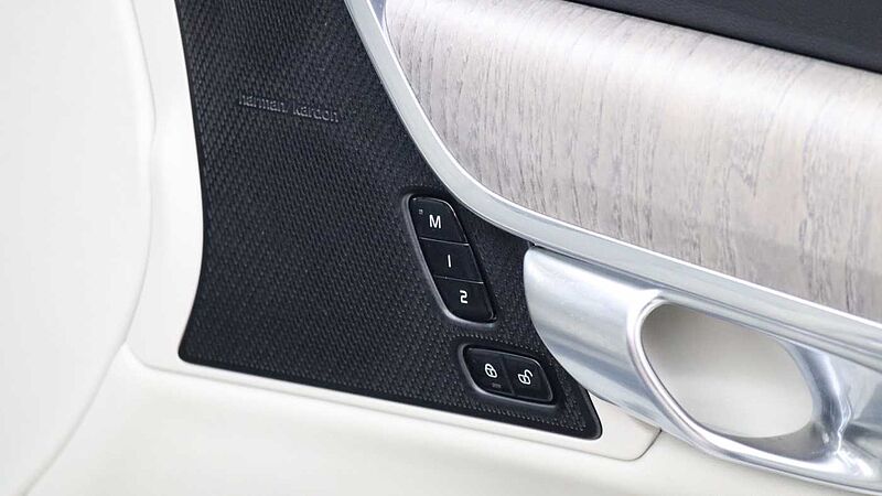 Volvo V90 Cross Country B5 (D) AWD Plus (Blond Leather, Harman/Kardon Sound, 360 Camera)