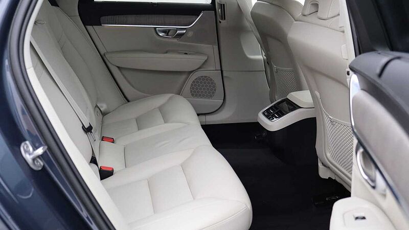 Volvo V90 Cross Country B5 (D) AWD Plus (Blond Leather, Harman/Kardon Sound, 360 Camera)