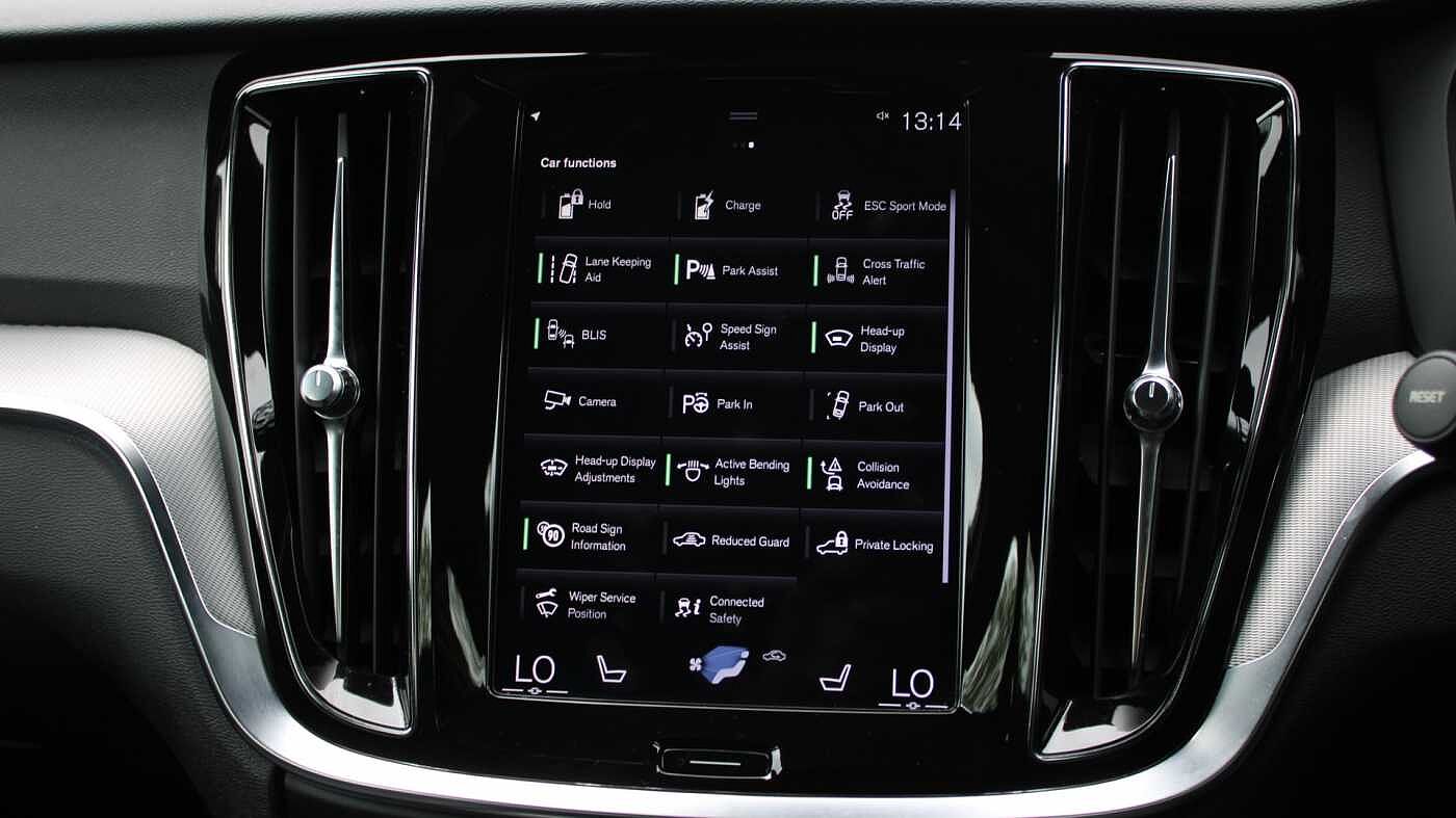 Volvo S60 T8 AWD PHEV R-Design Plus (Xenium & Winter Packs & Harman/Kardon Audio)