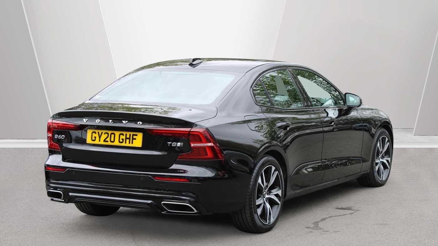 Volvo S60 T8 AWD PHEV R-Design Plus (Xenium & Winter Packs & Harman/Kardon Audio)