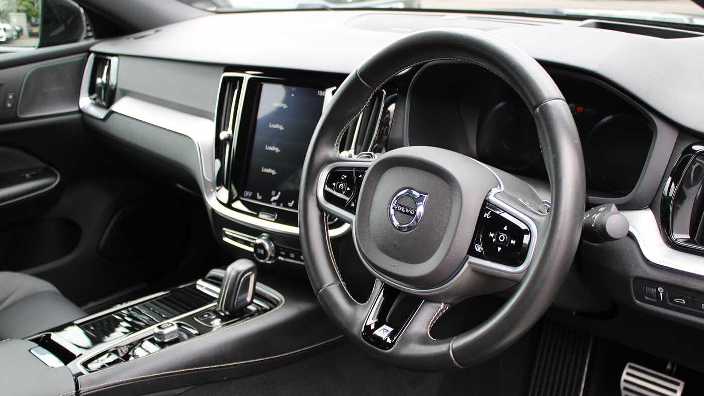 Volvo S60 T8 AWD PHEV R-Design Plus (Xenium & Winter Packs & Harman/Kardon Audio)
