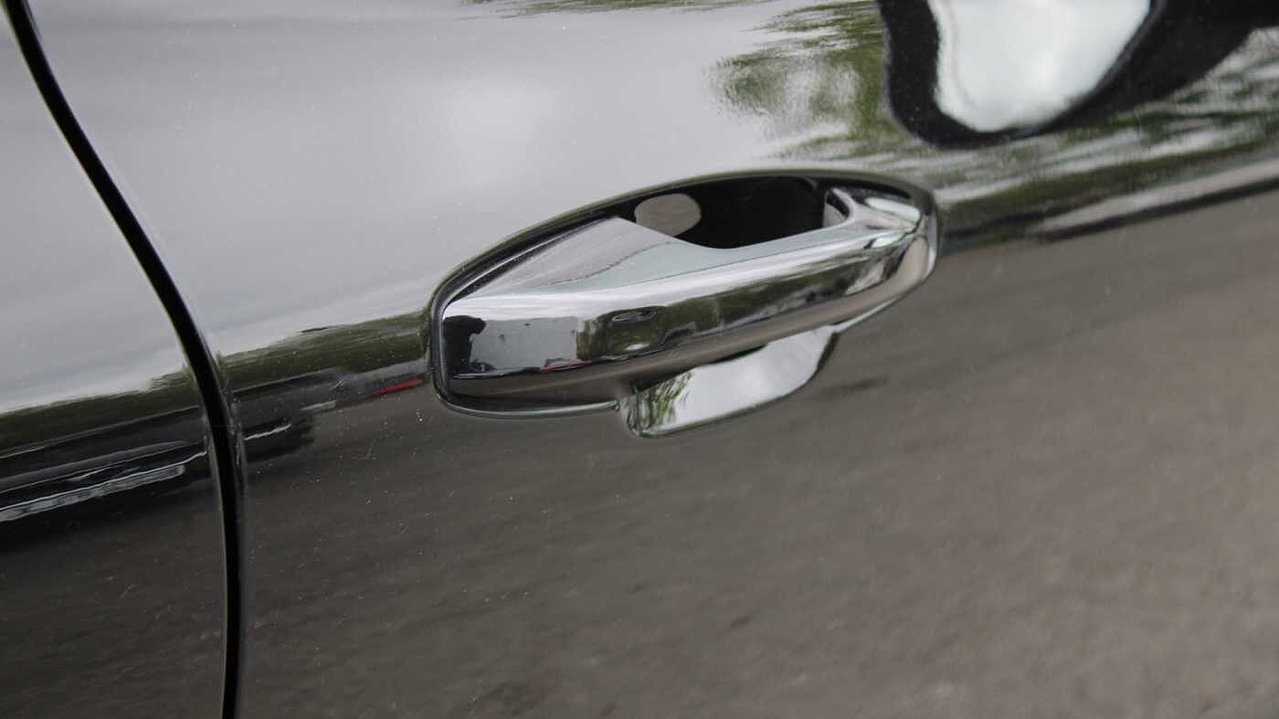 Volvo S60 T8 AWD PHEV R-Design Plus (Xenium & Winter Packs & Harman/Kardon Audio)
