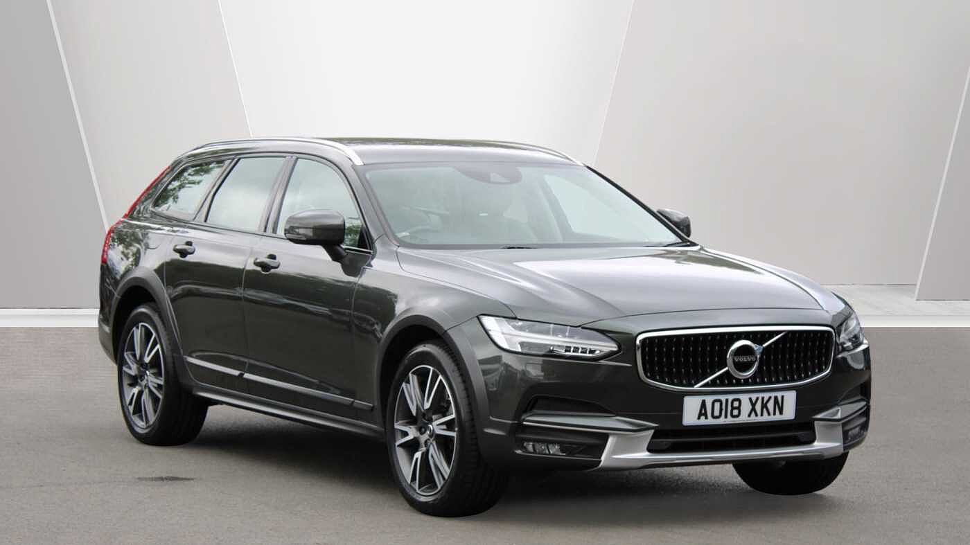 Volvo V90 Cross Country D4 AWD Pro Auto (Blond Leather, Air Suspension, Apple CarPlay, BLIS)