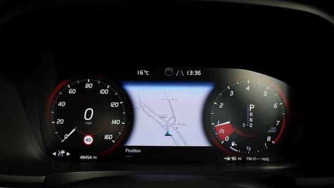 Volvo S90 T4 Momentum Plus (Park Camera, Heated Seats, Pilot Assist)