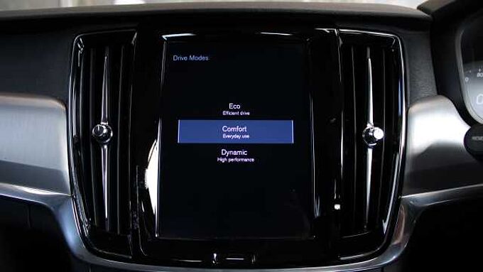 Volvo S90 T4 Momentum Plus (Park Camera, Heated Seats, Pilot Assist)