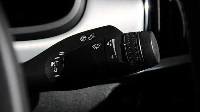 Volvo S90 T4 Momentum Plus (Park Camera, Heated Seats, Pilot Assist)