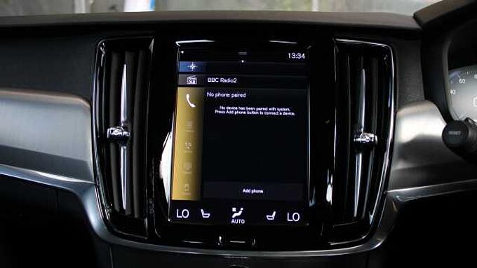 Volvo S90 T4 Momentum Plus (Park Camera, Heated Seats, Pilot Assist)
