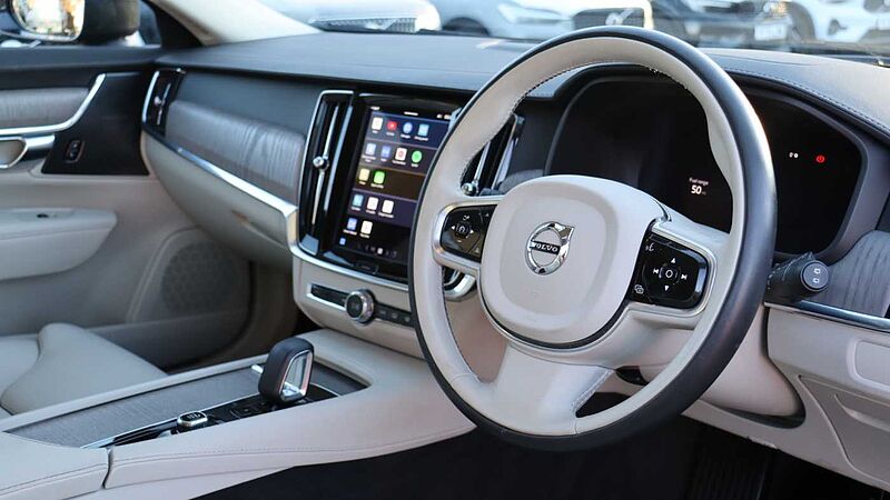 Volvo V90 Cross Country B5 (P) MHEV AWD Plus Auto (360 Camera, Pilot Assist, Blond Leather)