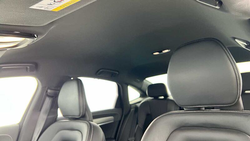 Volvo S90 T8 PHEV AWD R-Design (Heated Seats, BLIS, Rear Camera)