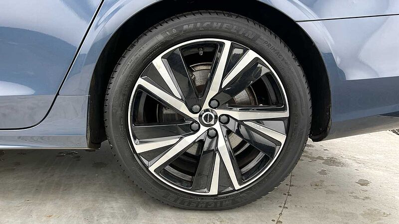 Volvo S90 T8 PHEV AWD R-Design (Heated Seats, BLIS, Rear Camera)