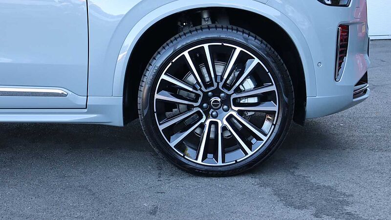 Volvo XC90 T8 AWD Ultra Bright (Bowers & Wilkins Audio, Sunroof, Massage Seats)