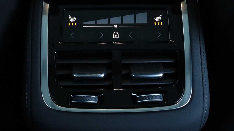Volvo XC90 T8 AWD Ultra Bright (Bowers & Wilkins Audio, Sunroof, Massage Seats)