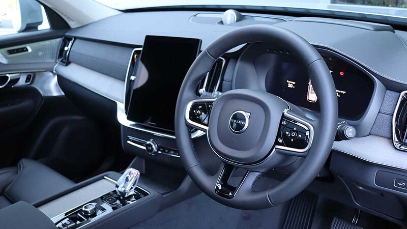 Volvo XC90 T8 AWD Ultra Bright (Bowers & Wilkins Audio, Sunroof, Massage Seats)