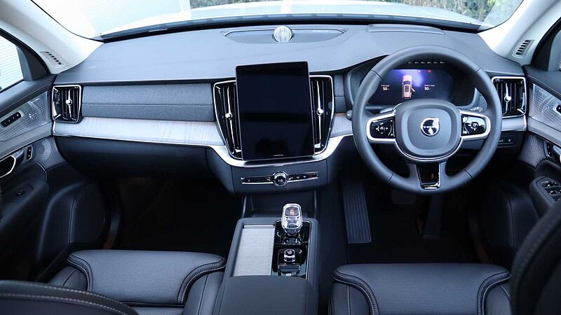 Volvo XC90 T8 AWD Ultra Bright (Bowers & Wilkins Audio, Sunroof, Massage Seats)