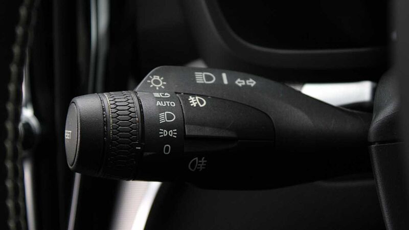 Volvo S60 T8 AWD PHEV R-Design Plus (Xenium & Winter Packs & Harman/Kardon Audio)